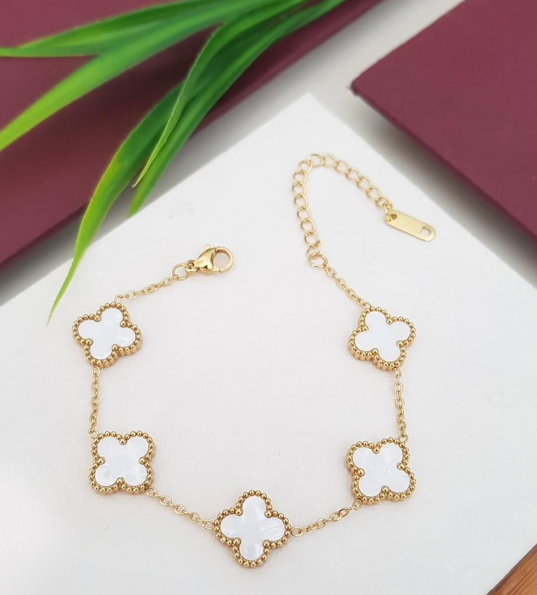 All White Clover Set